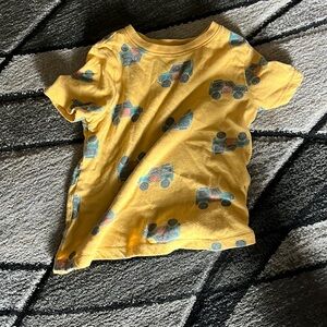 Old Navy Toddler Boy Size 3T Gold Short Sleeve Graphic Tee